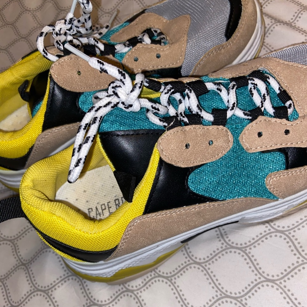 Cape Robin Sneakers